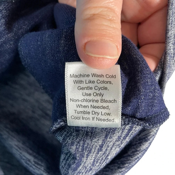 Vera Bradley Lace Up Floral Contrast Hoodie in Navy Multi Size M - Picture 11 of 12